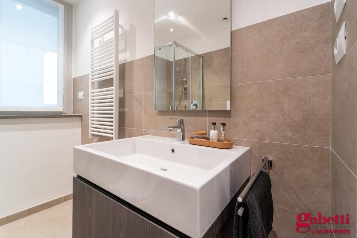 Appartamento Stilicone 15 - Luxury Apt 4D Milano Esterno foto